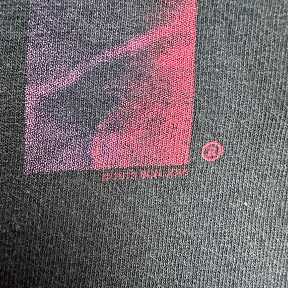 Gildan Bon Jovi Because We Can Tour 2013 Graphic T-Shirt Men XL Faded Black Band - Picture 9 of 10